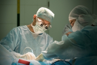 Волгоградские врачи с помощью новейшего оборудования провели уникальную операцию на головном мозге
