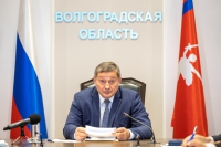 Волгоградский губернатор поставил задачи по защите жителей от сезонных инфекций